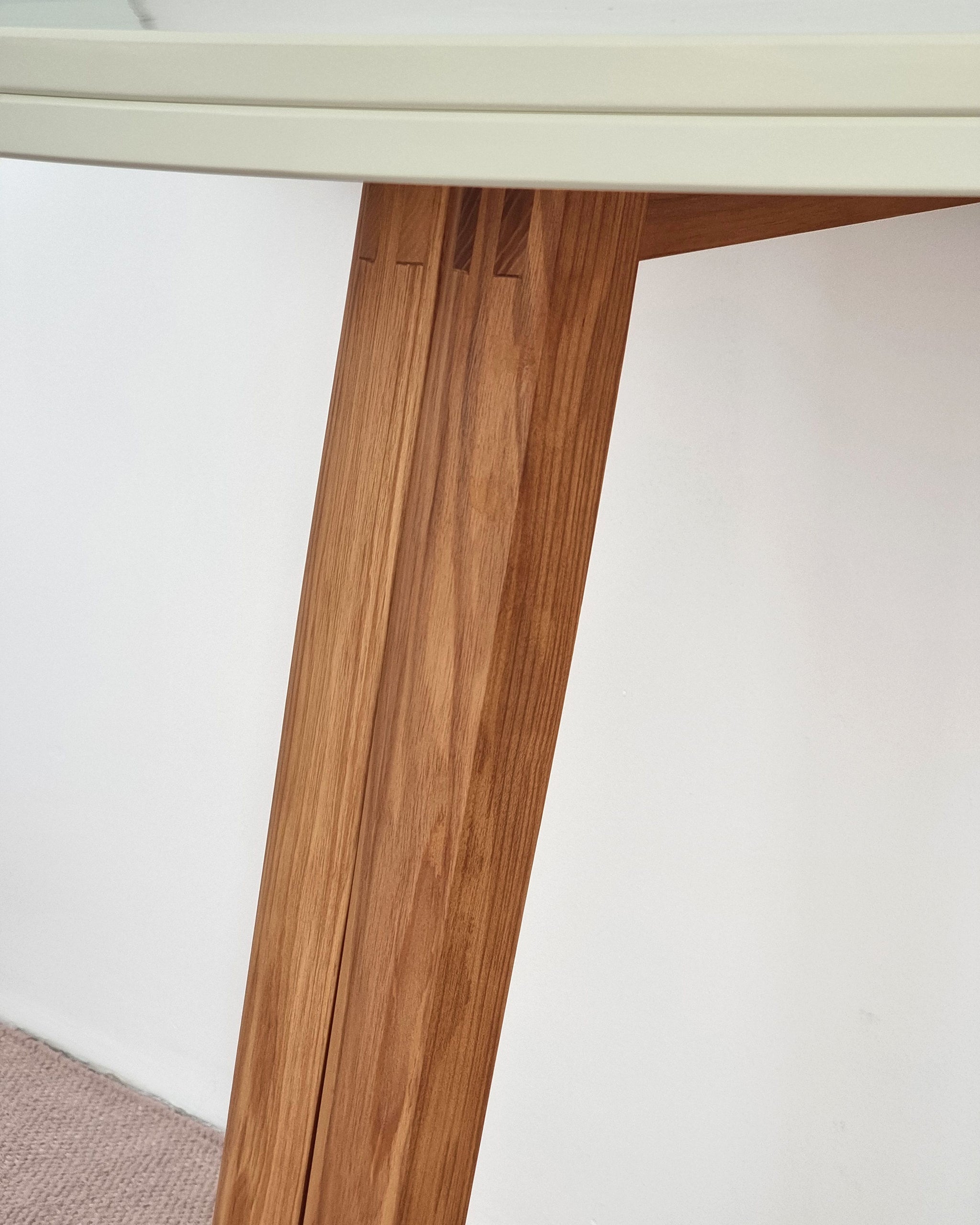 Mawi Half Moon Extendable Table