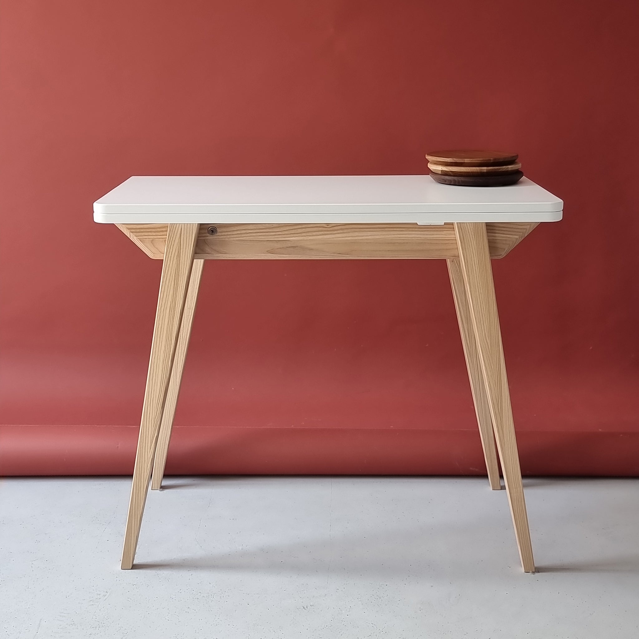 Envelope Extendable Console Table