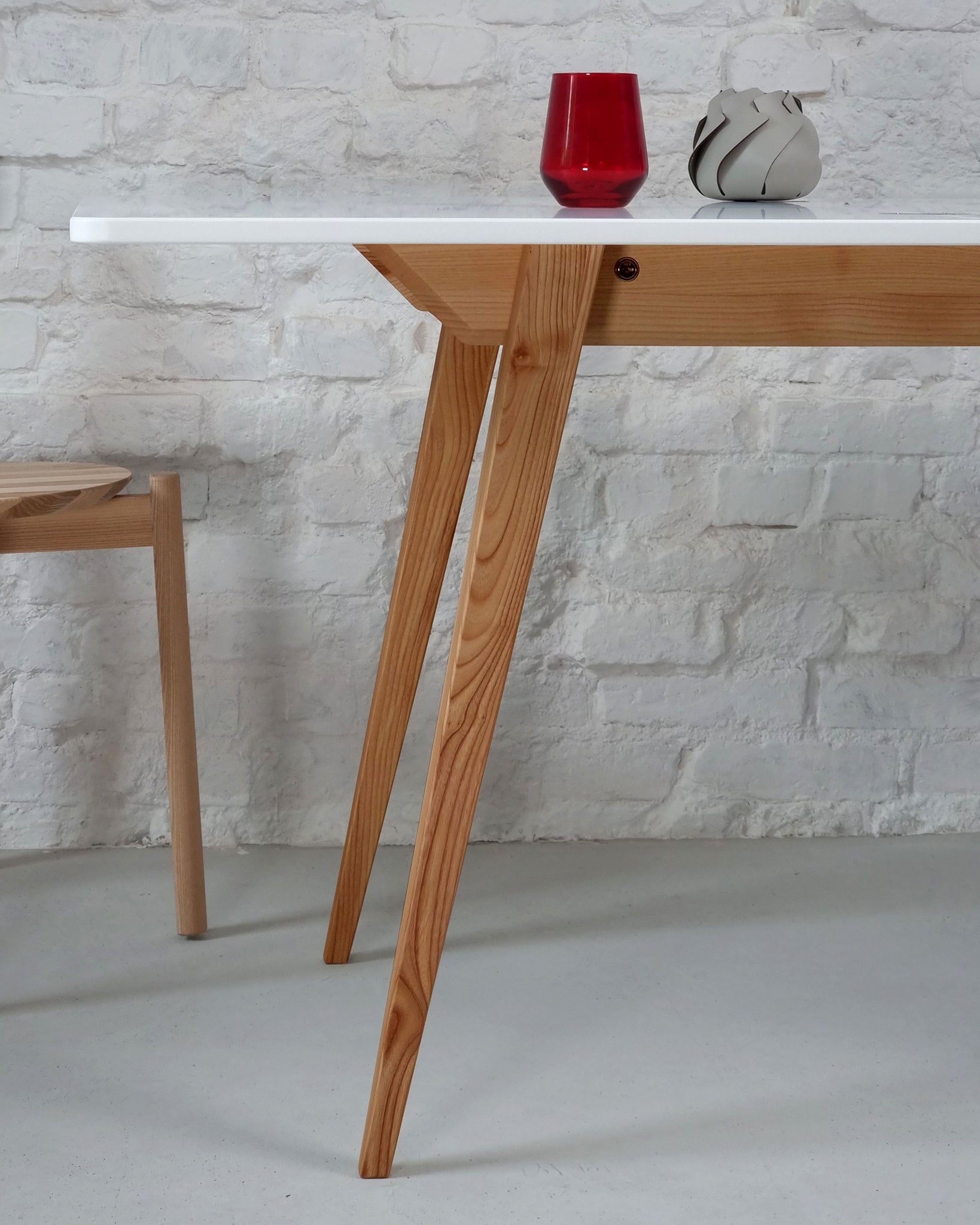 Envelope Extendable Dining Table