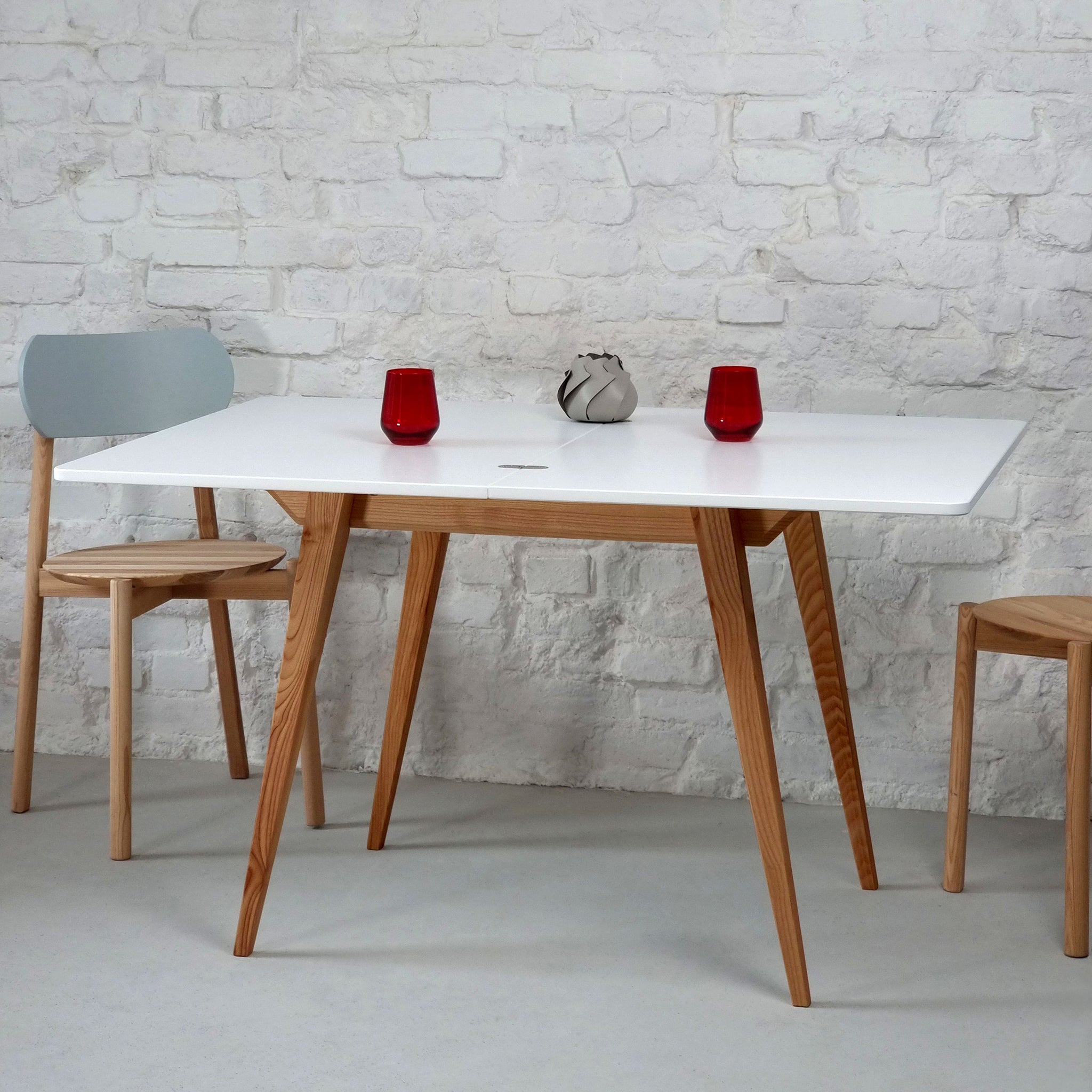 Envelope Extendable Dining Table