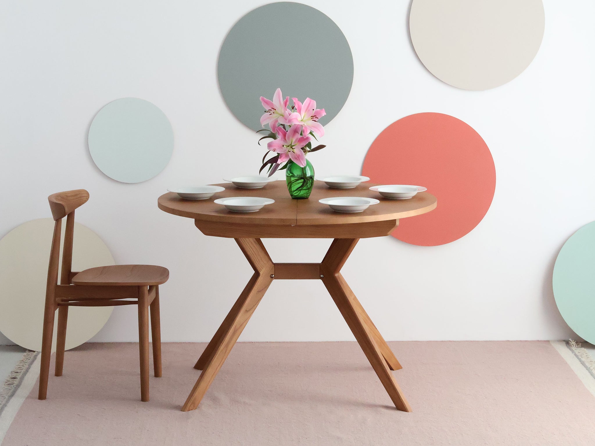 Biju Round Veneered Extendable Dining Table