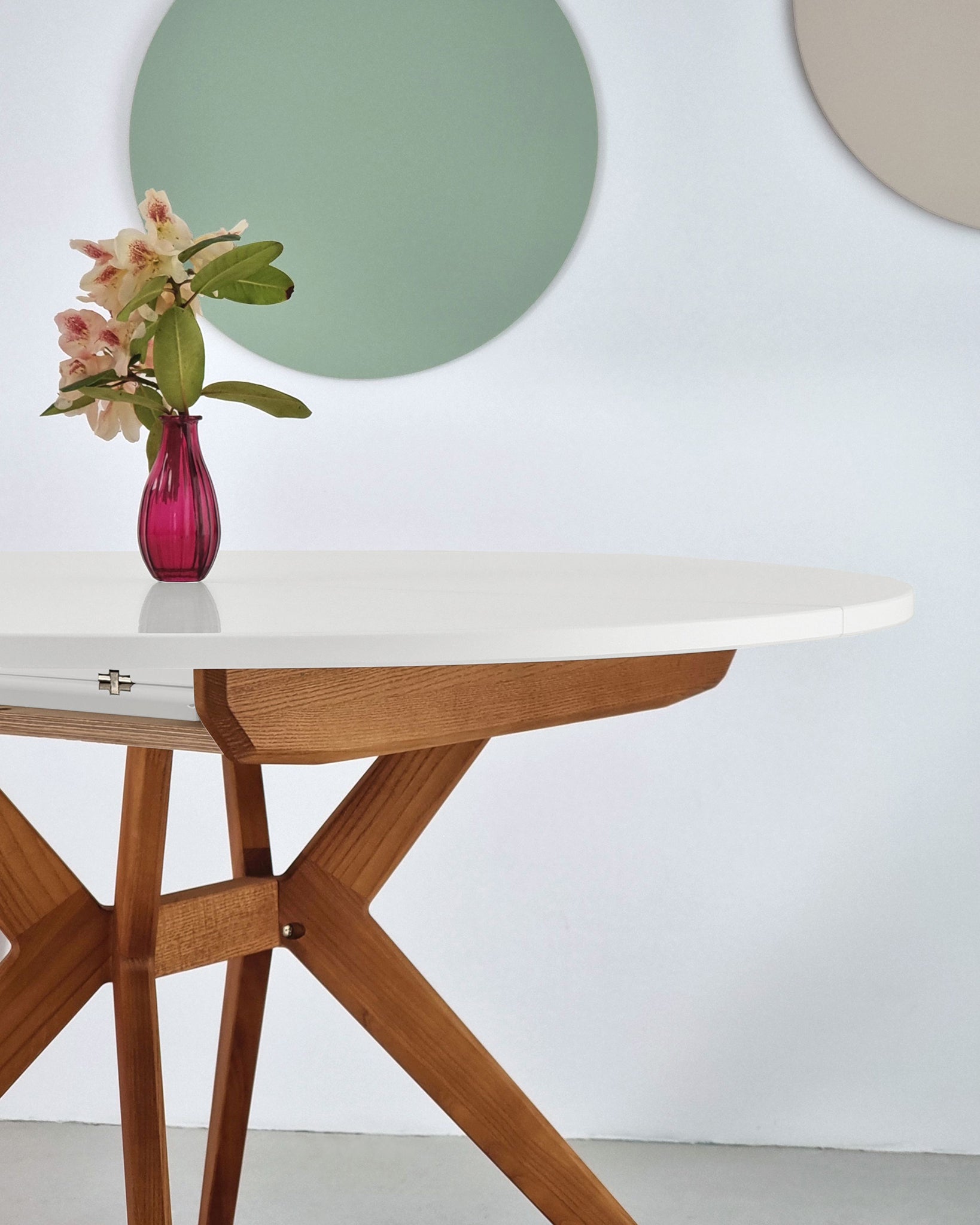 Biju Round Extendable Dining Table