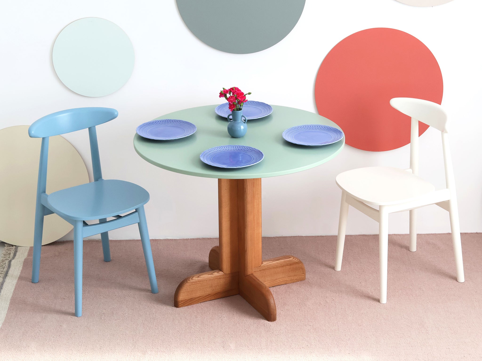 Dega Round Dining Table
