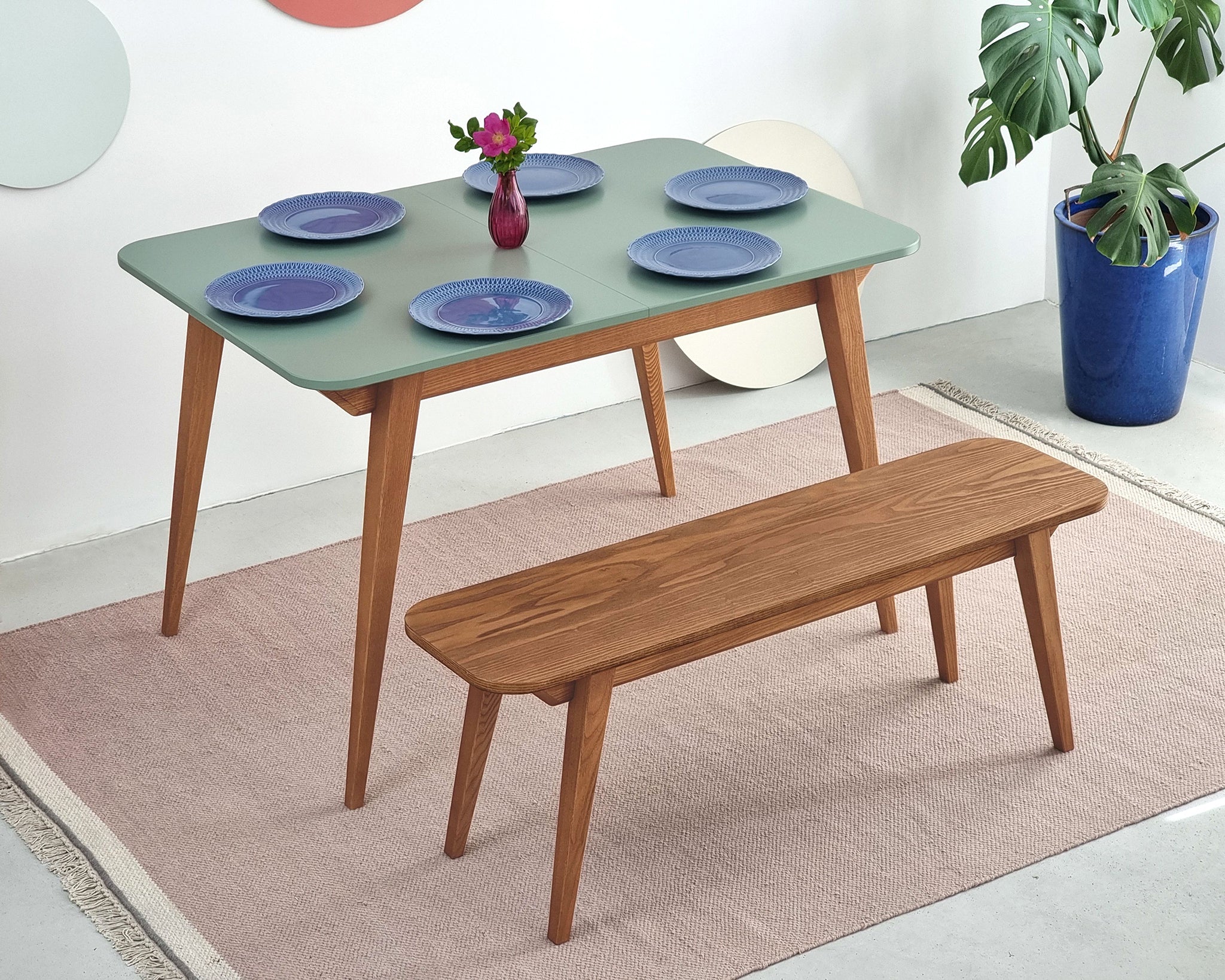 Envelope Bold Extendable Dining Table