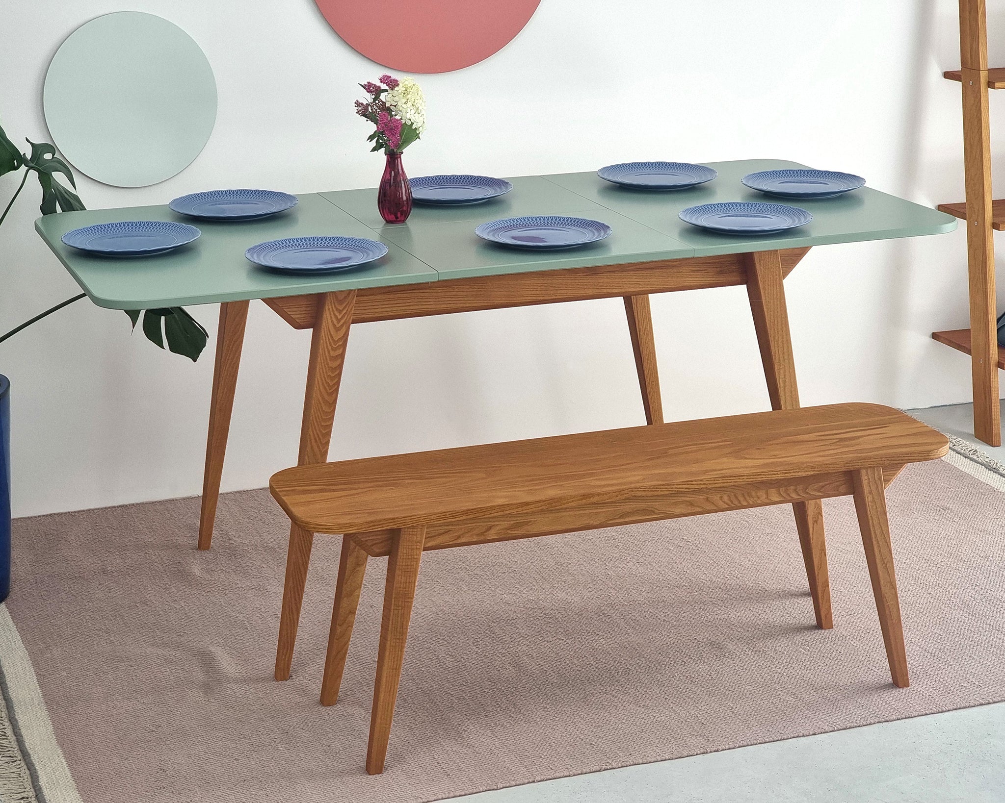 Envelope Bold Extendable Dining Table