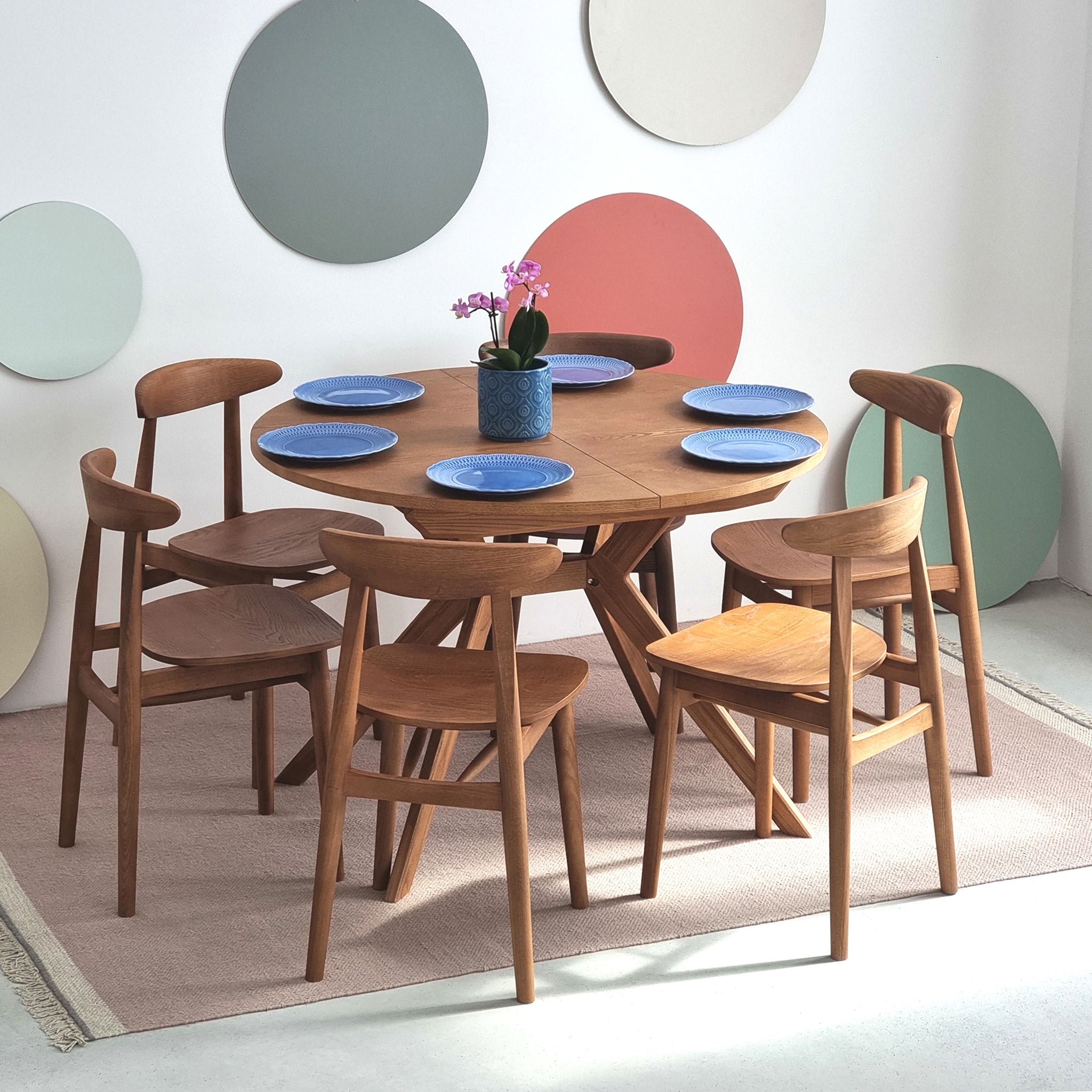 Biju Round Veneered Extendable Dining Table
