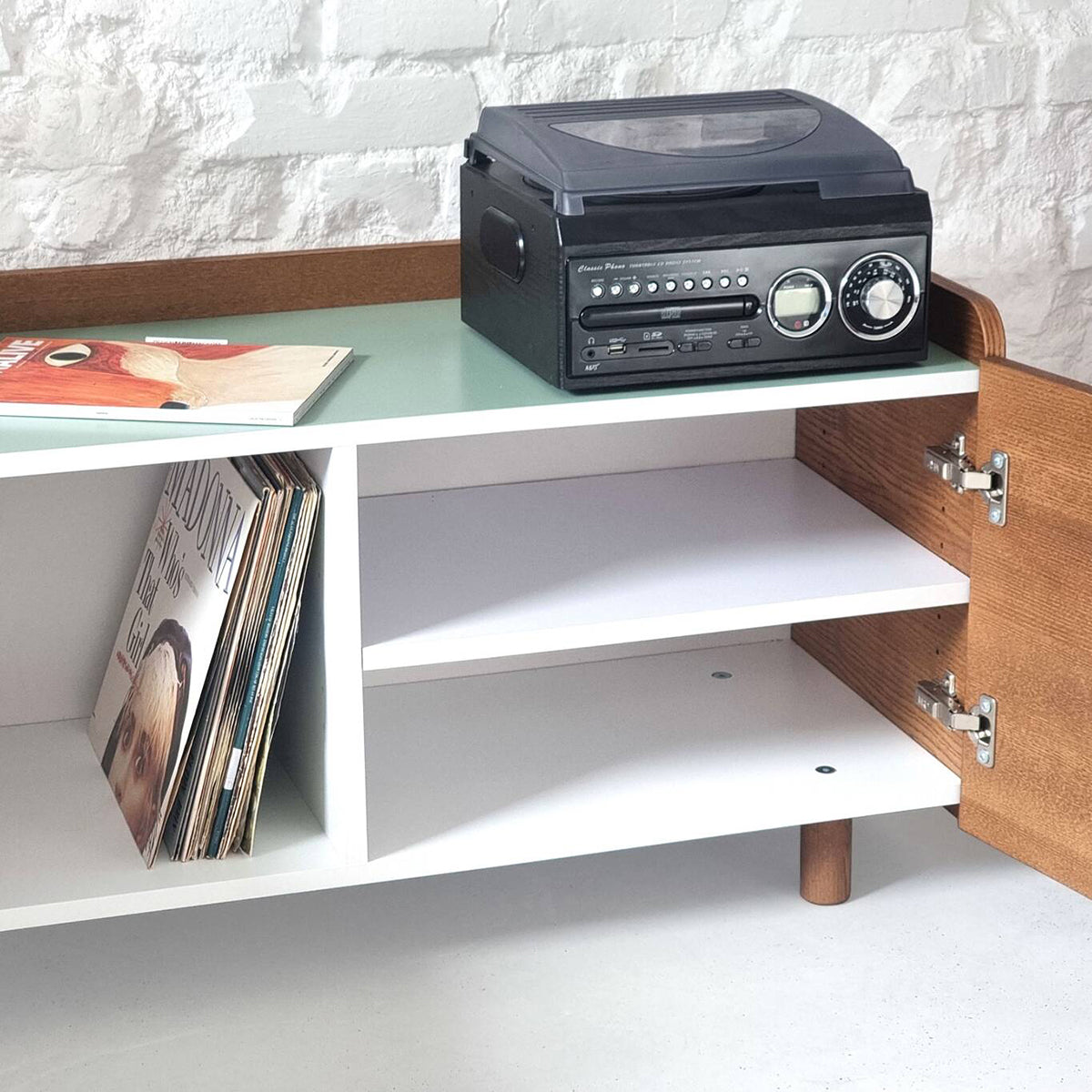 Dabi Record Player Sideboard - WOO .Design