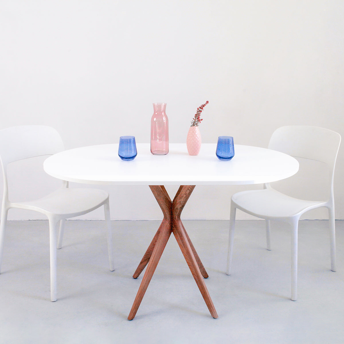 Jubi Racetrack Oval Dining Table - WOO .Design