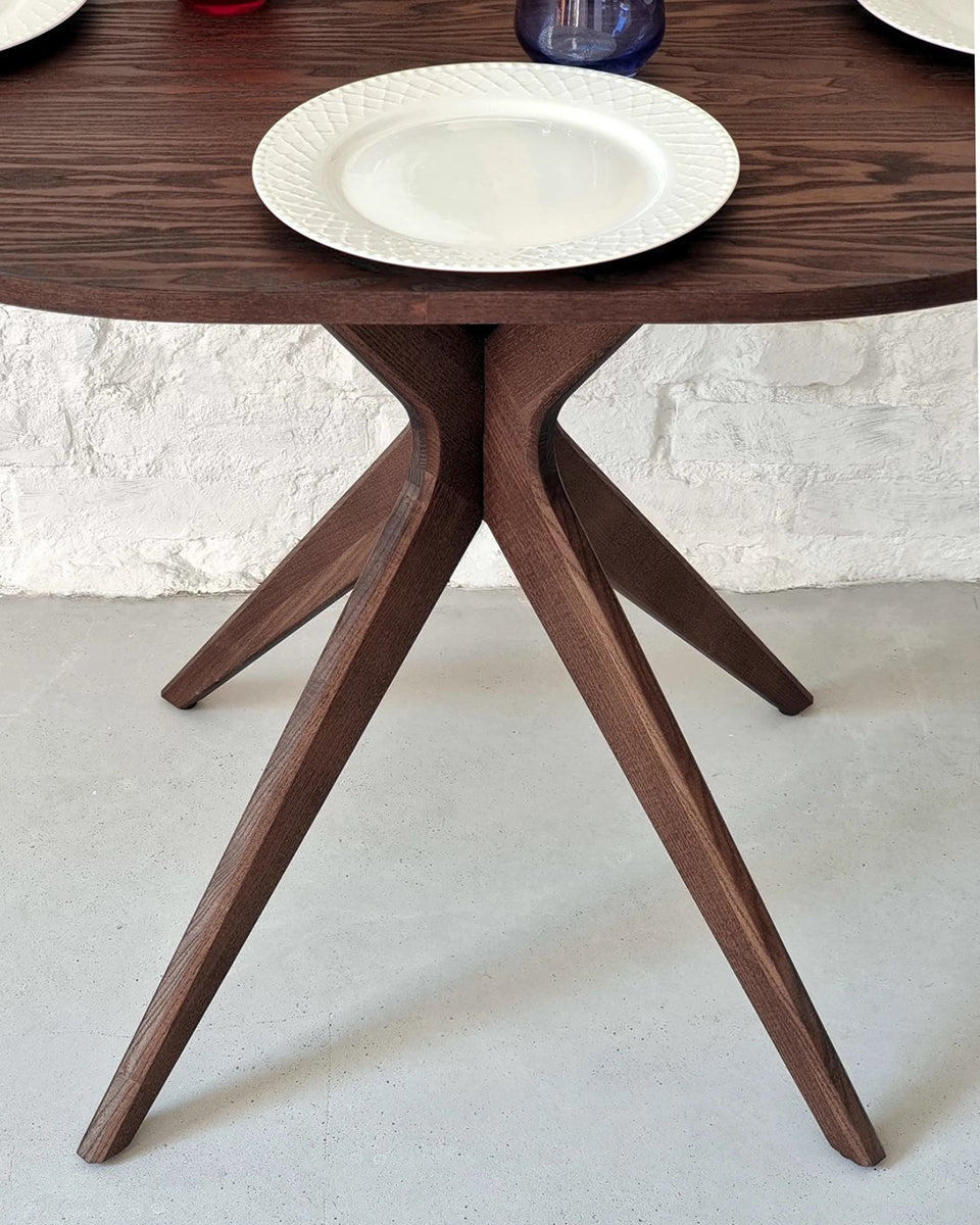 Jubi Racetrack Veneered Oval Dining Table