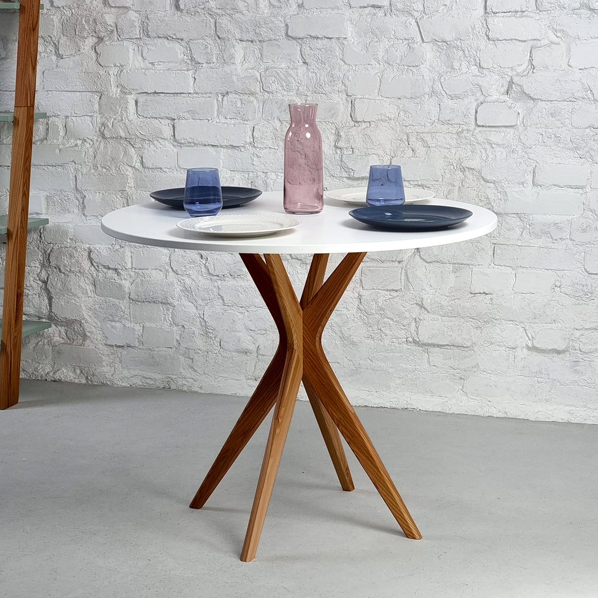 Jubi Round Dining Table - WOO .Design