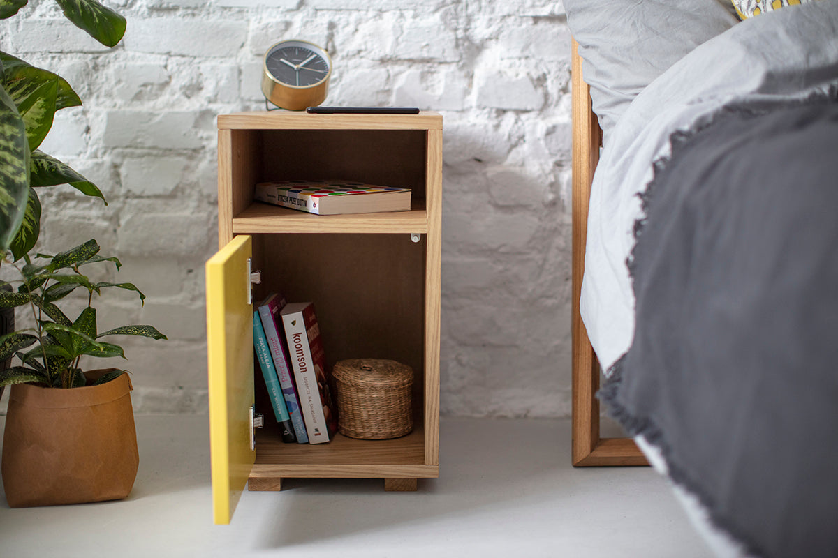 Slim Bedside Table - WOO .Design