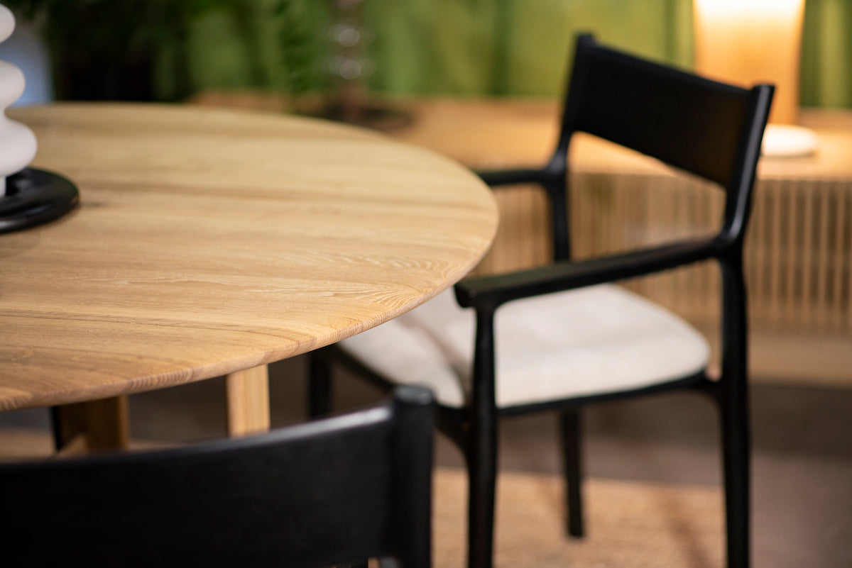 Olio Oak Round Dining Table