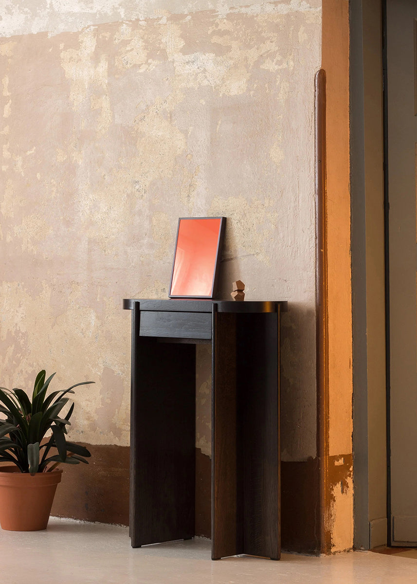 Kiru Oak Wood Console