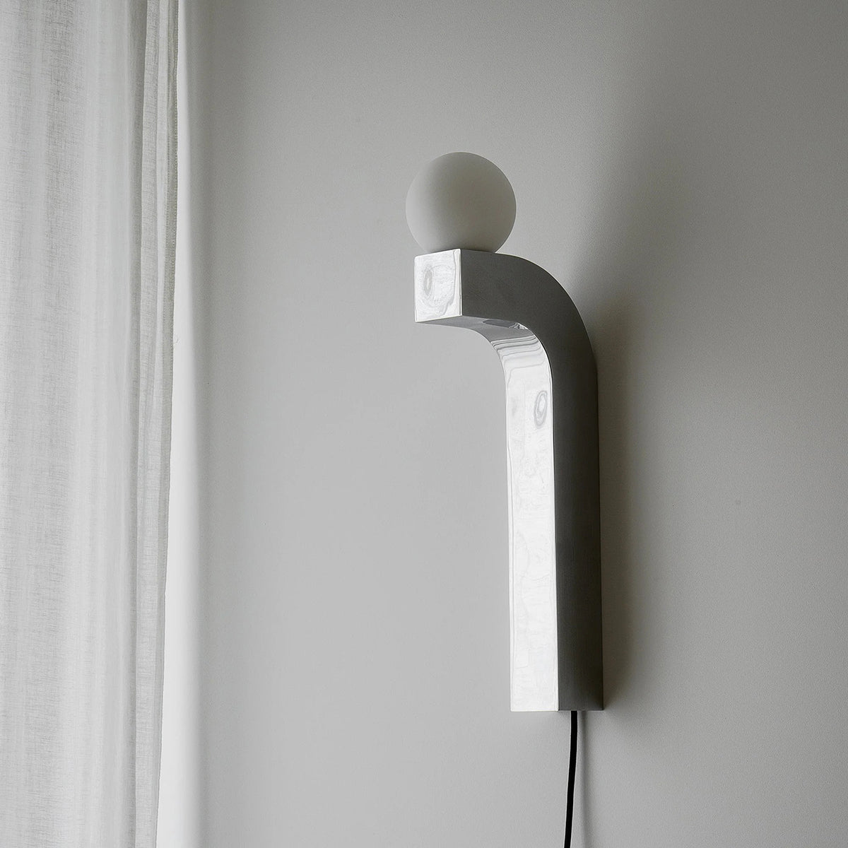 Pallia Wall Lamp