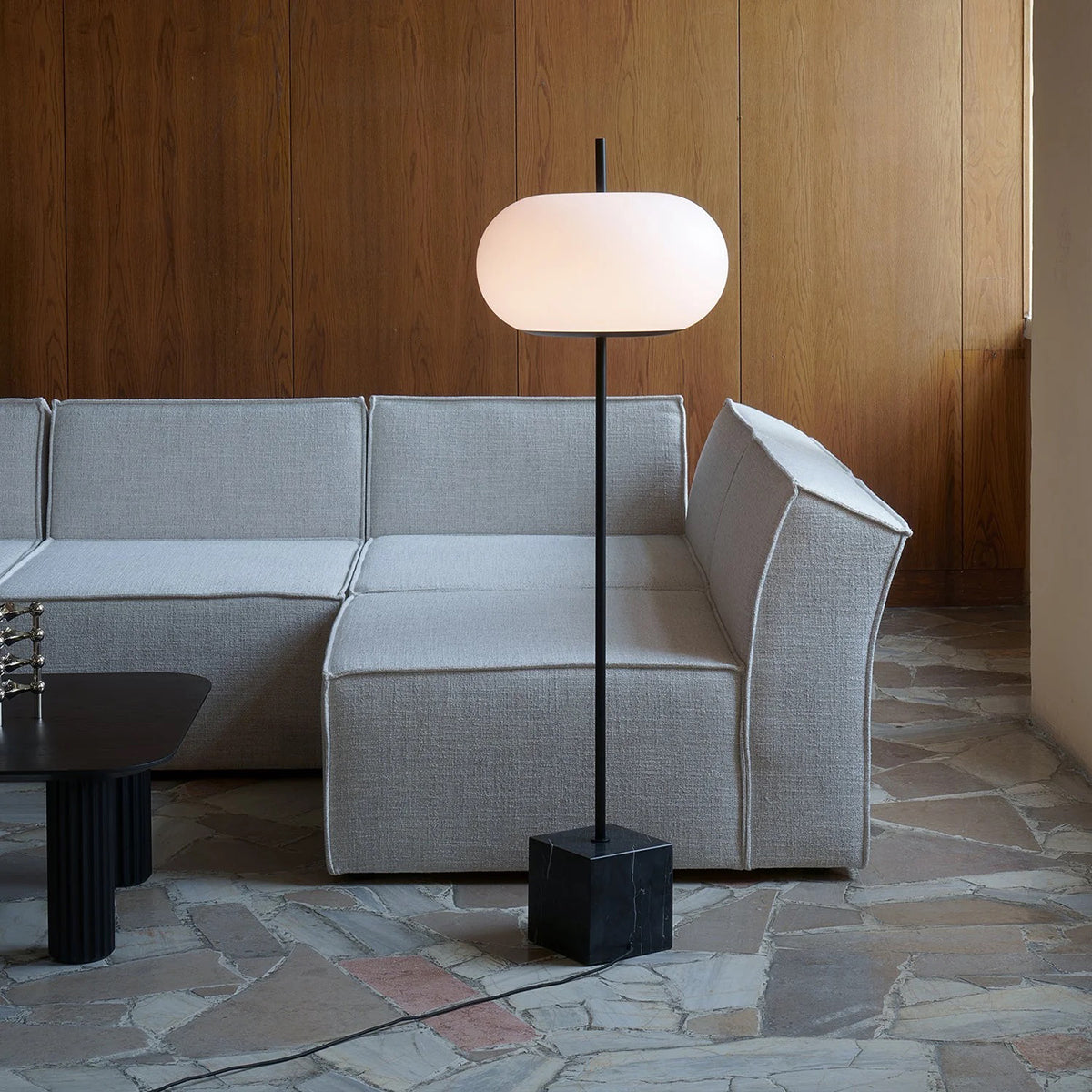 Piu Floor Lamp