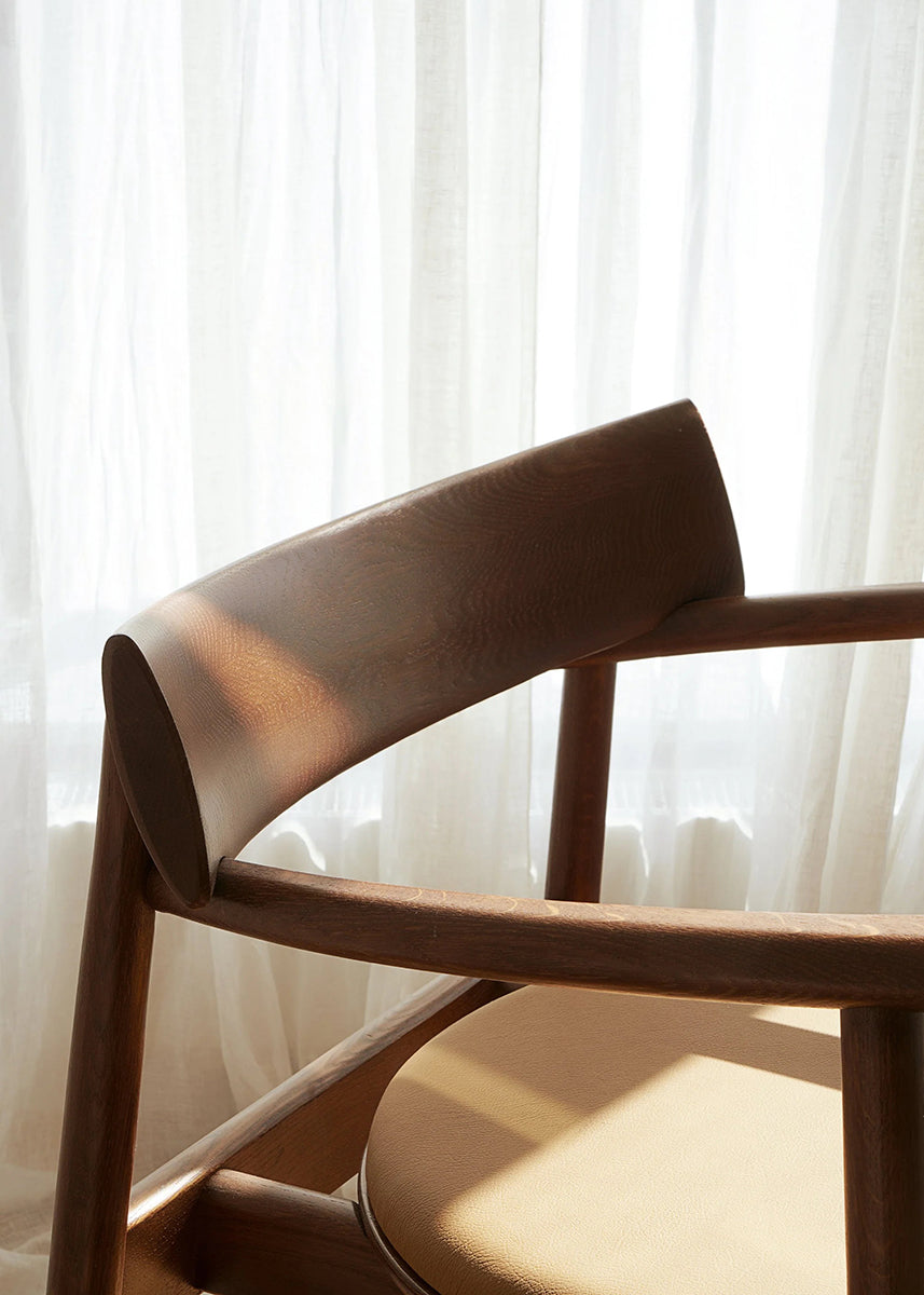 Elipsa Soft Leather Chair