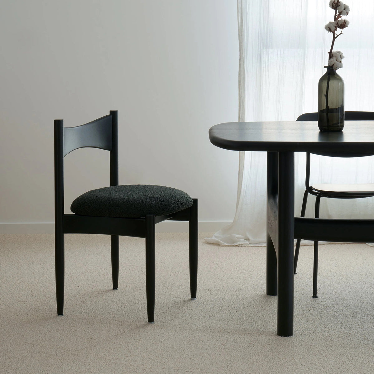Kemi Chair