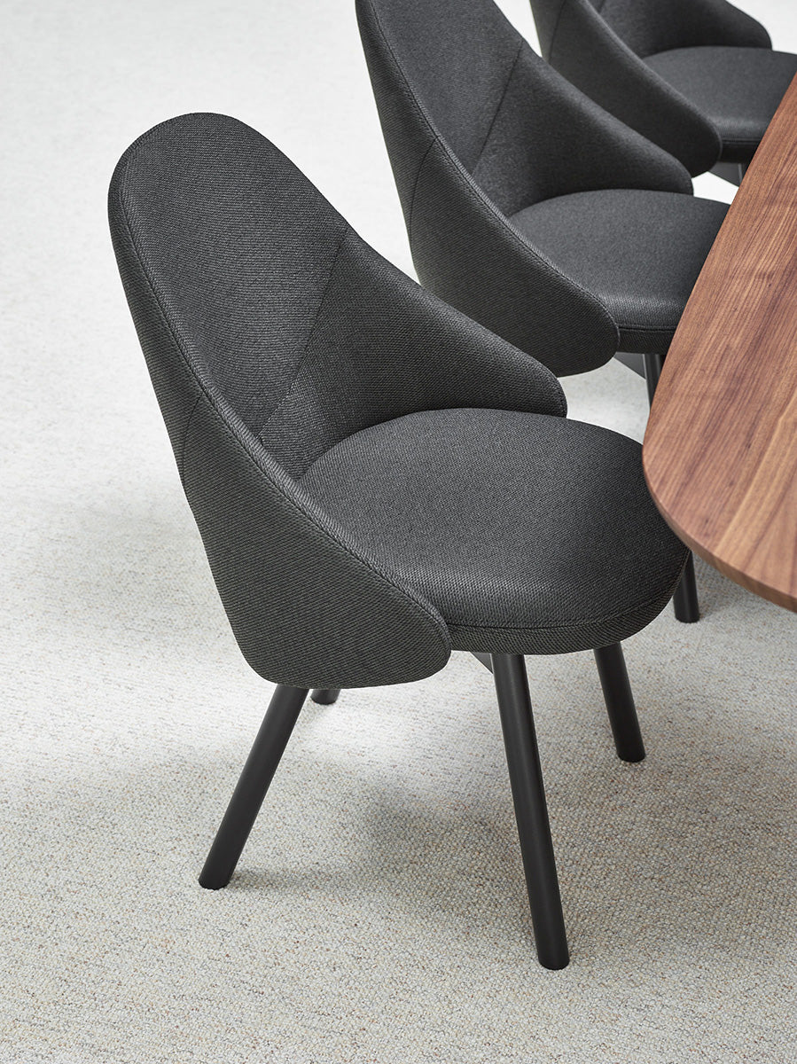 Albu Upholstered Chair - poprawic ceny za duza ilosc konfiguracji - WOO .Design