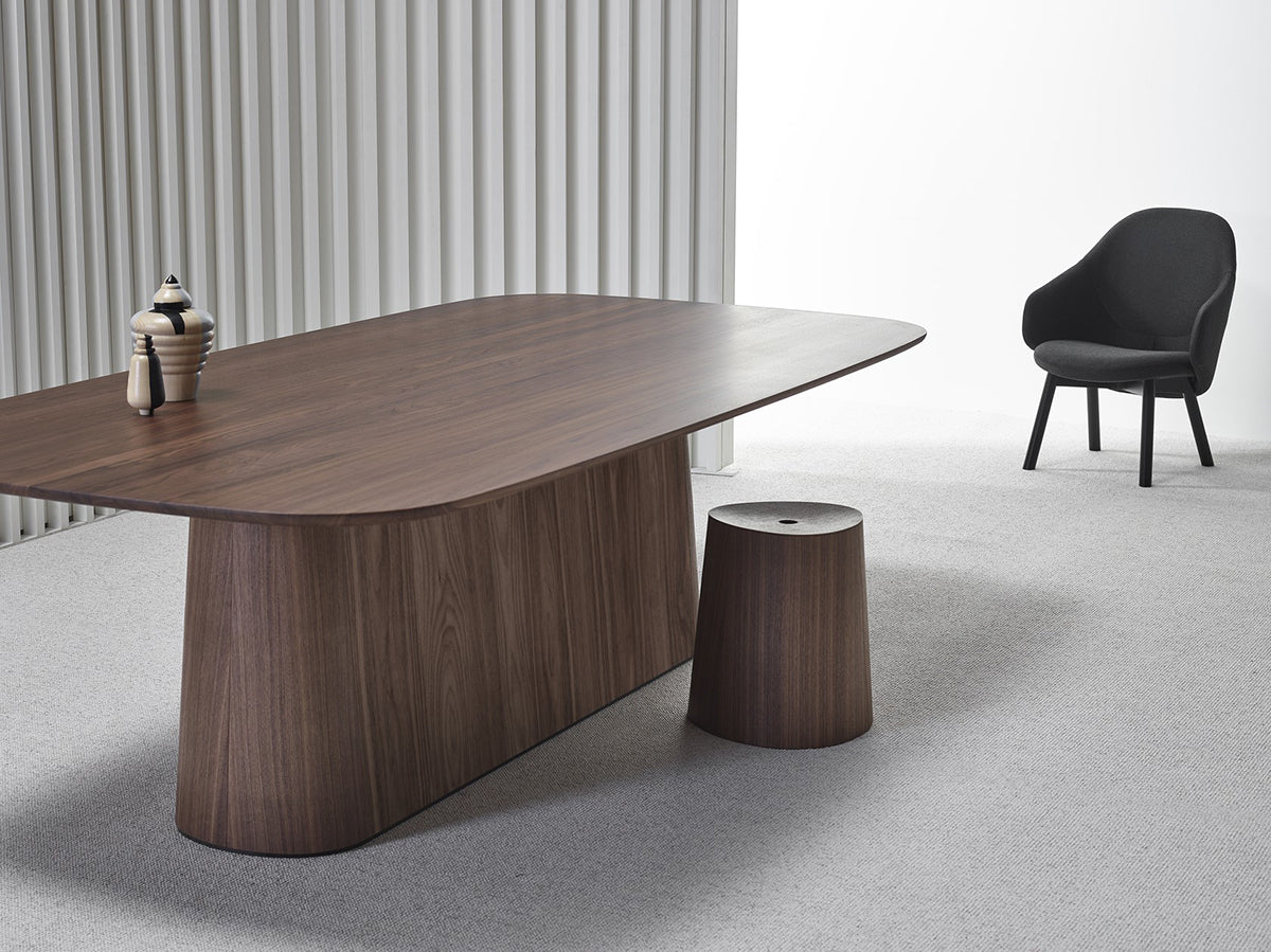 P.O.V. 466 Spherical Dining Table