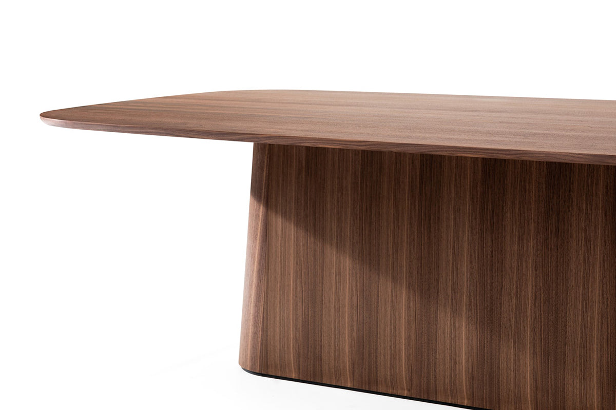 P.O.V. 466 Spherical Dining Table