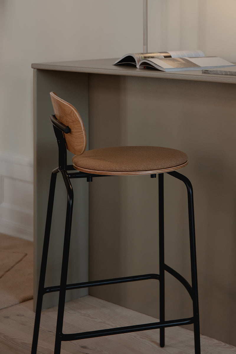 Curious Bar Stool with Teddy Cushion