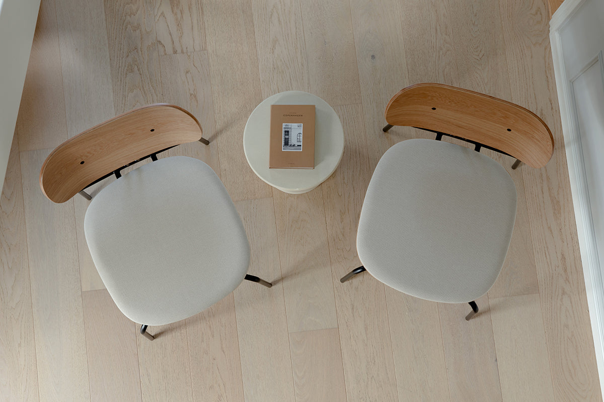 Curious Lounge Chair