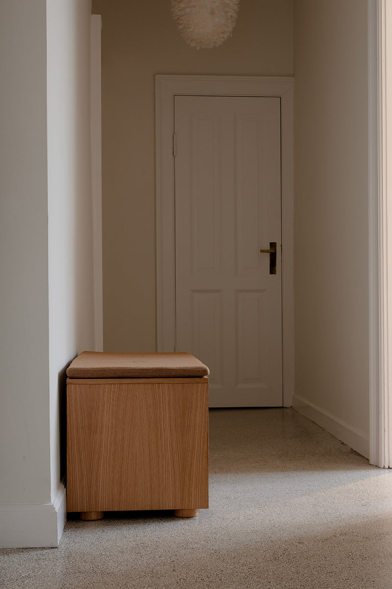 Hideaway Oak Storage Bench with Cushion