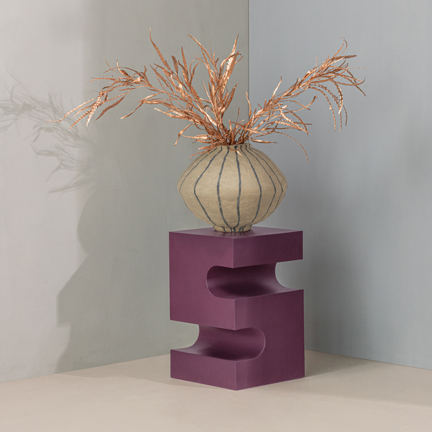 Karo Sand Papier Mache Decoration Vase