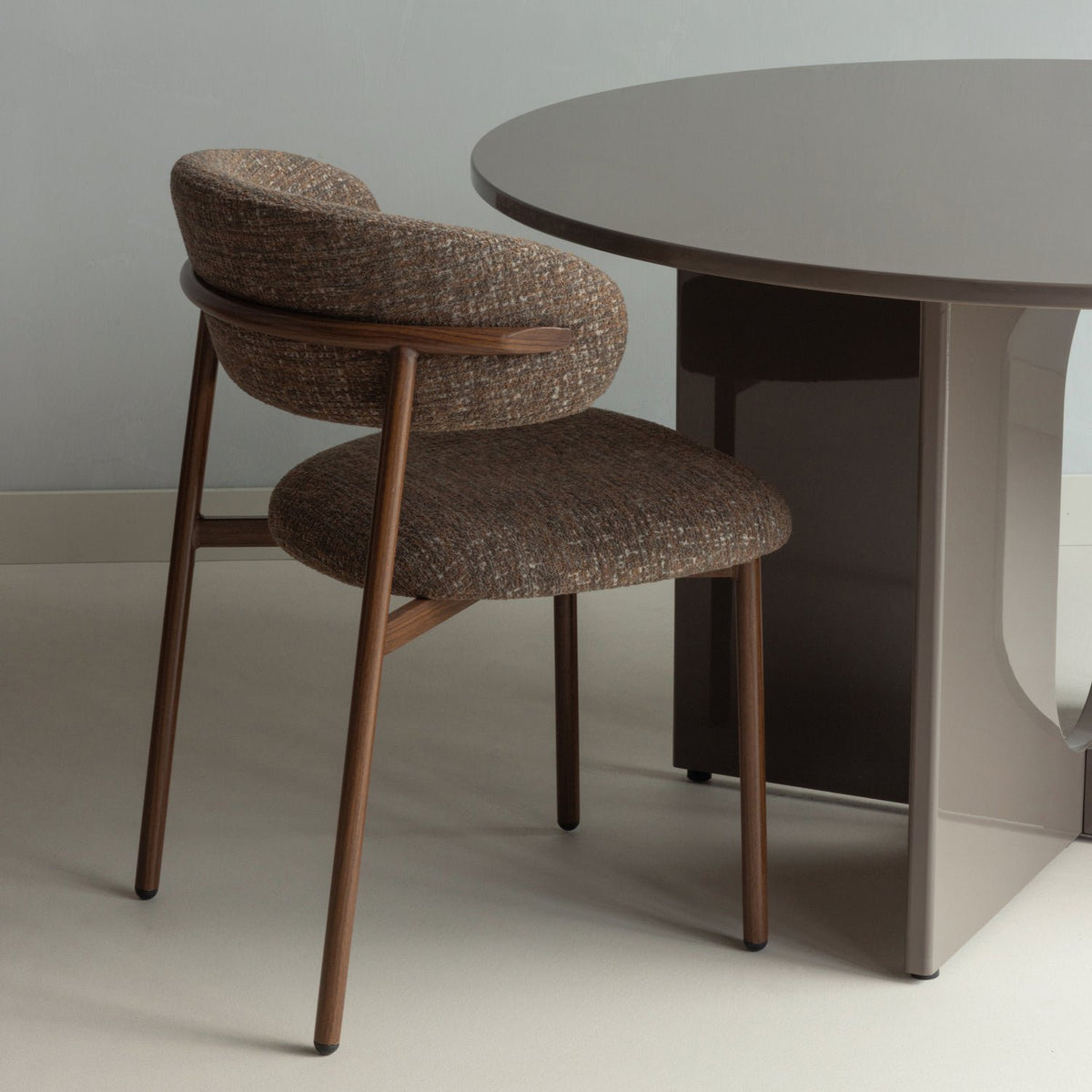 Kelu Dining Chair