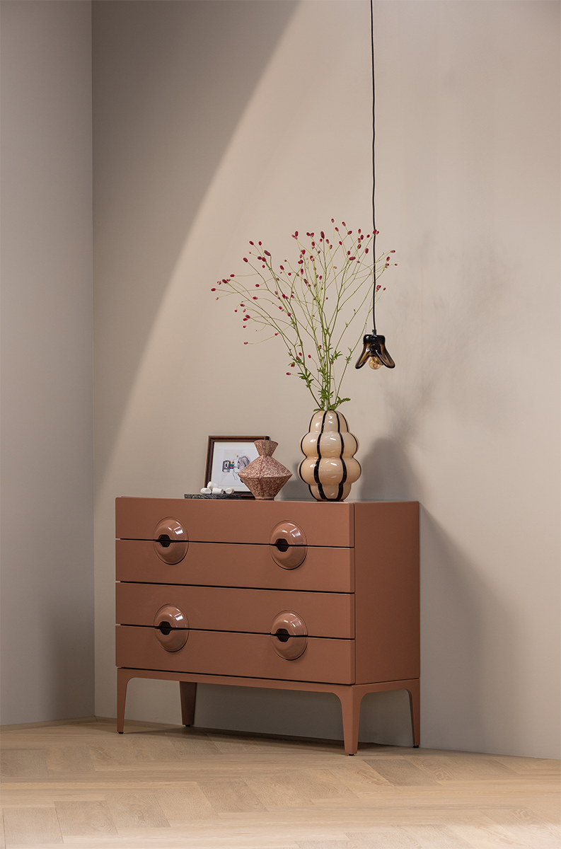 Merge 4 Drawers Commode