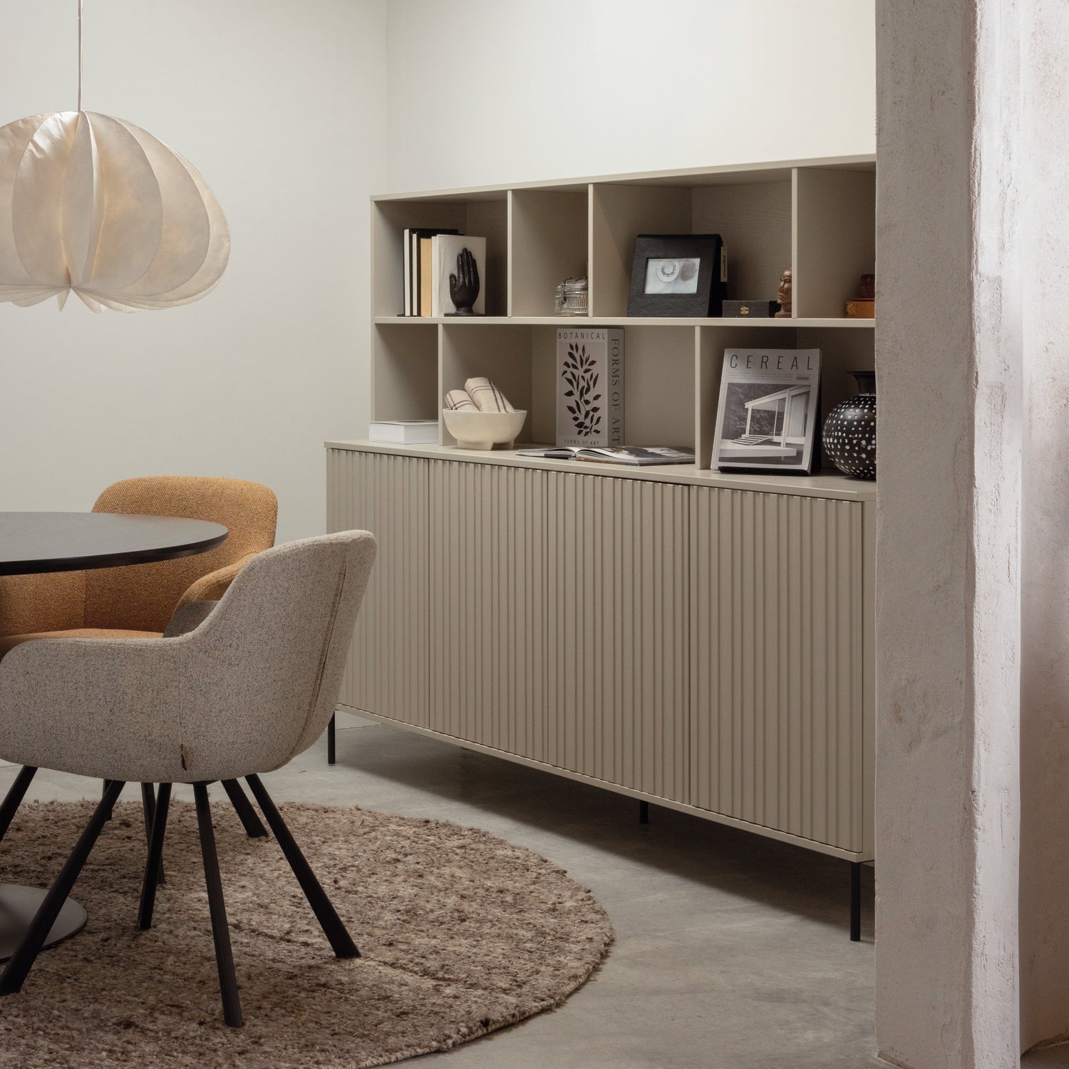 New Gravure Dust Wall Cabinet