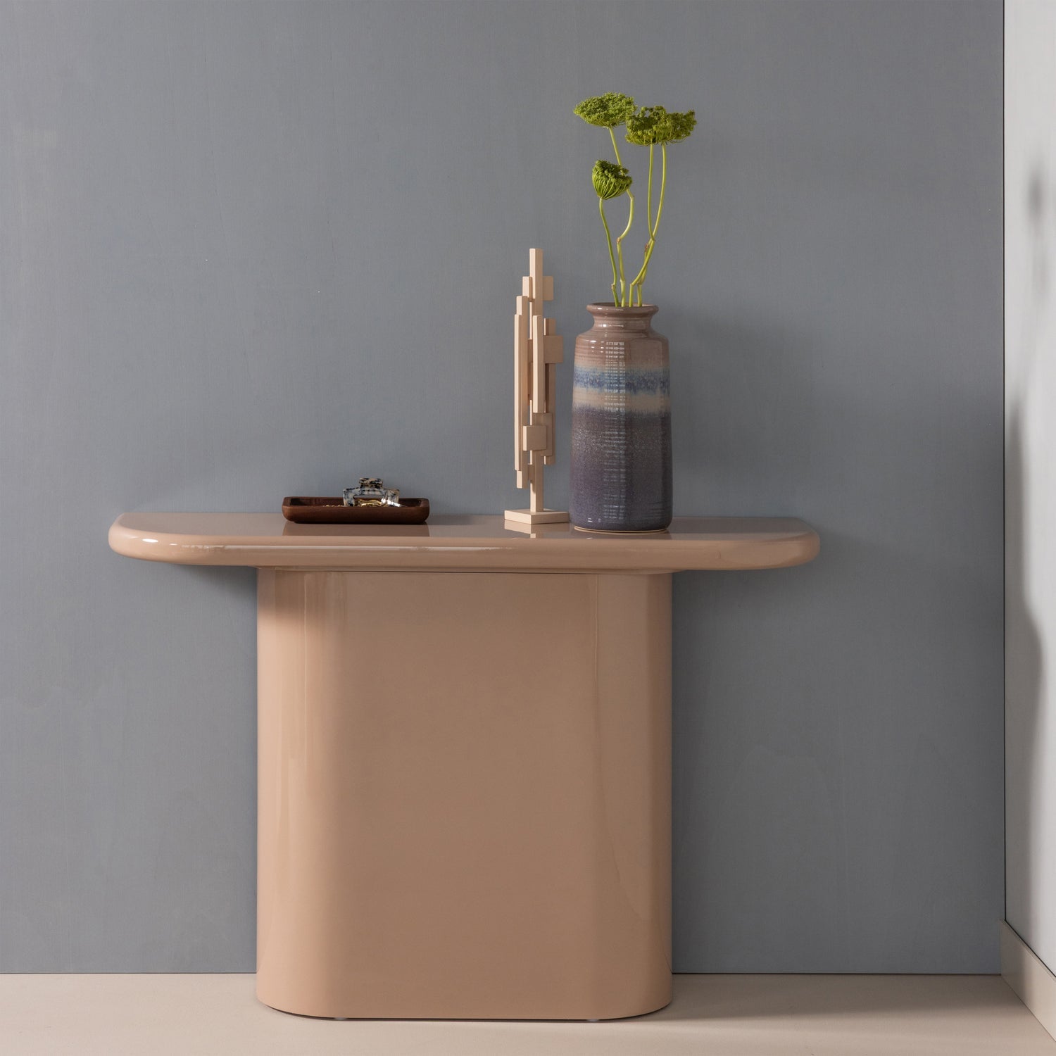 Nocta Light Pink High Gloss Console