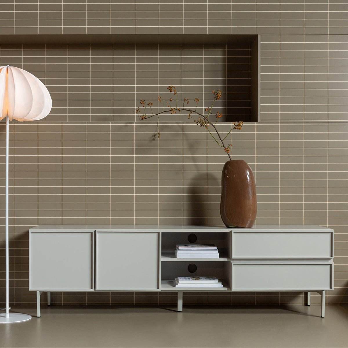 Tours TV Unit