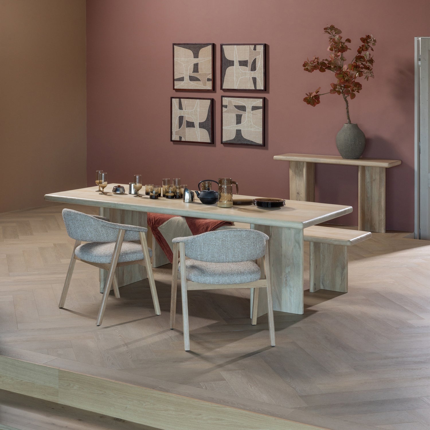 Tunar Dining Chair with Arm