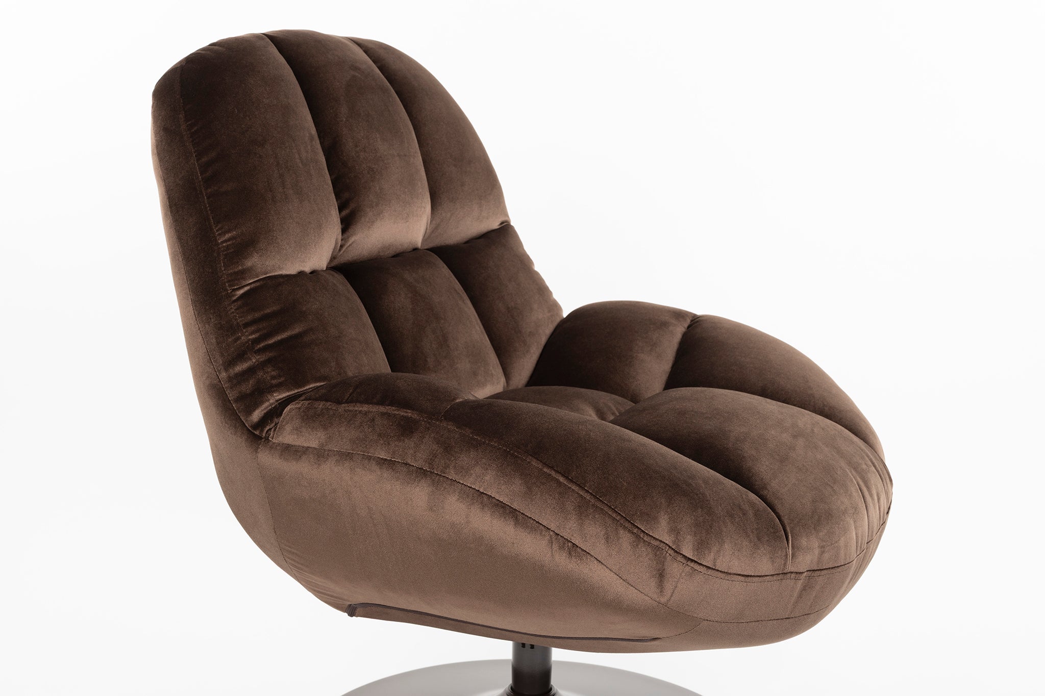 Beefy Velvet Lounge Chair