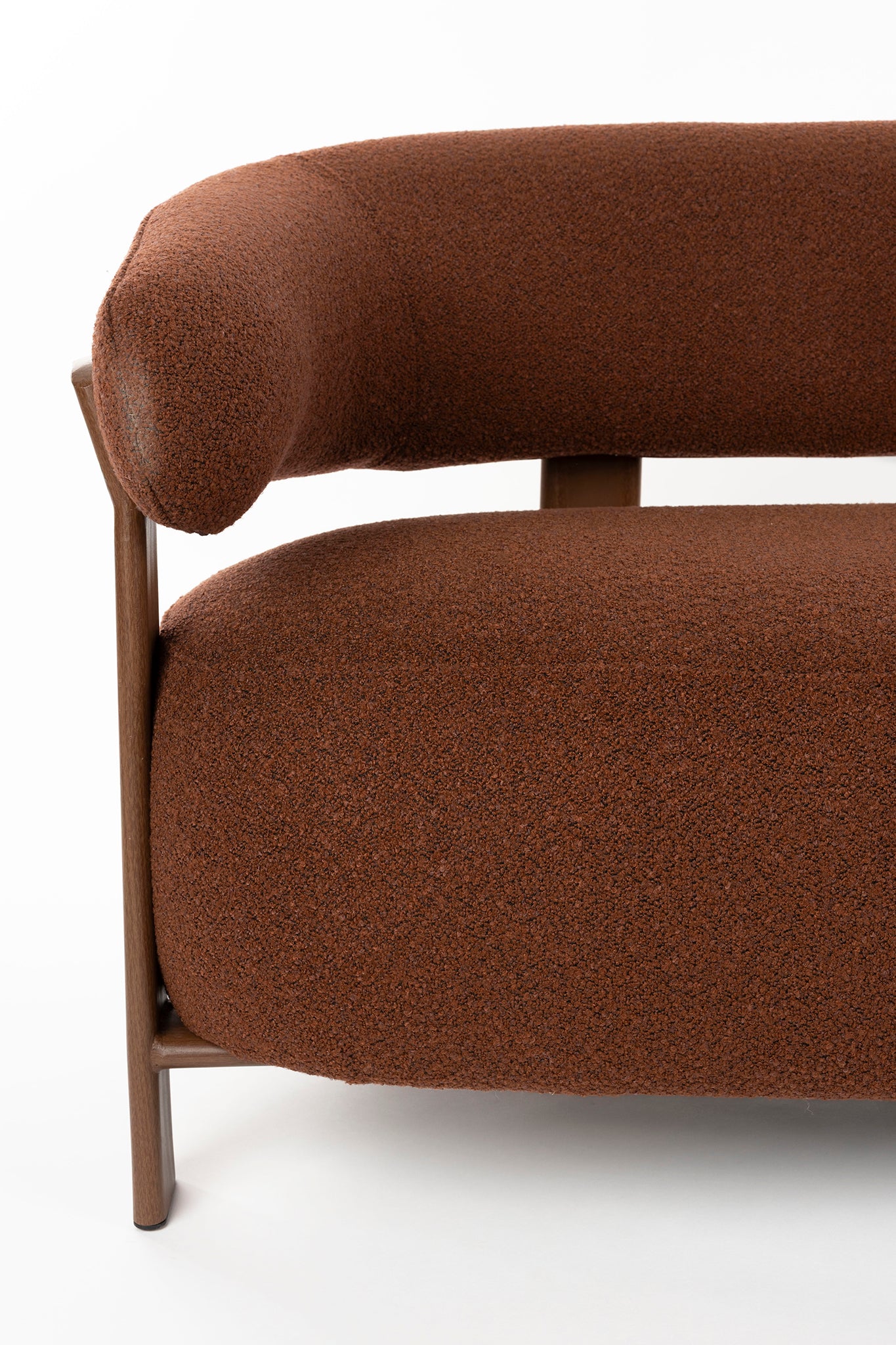 Robyn Brown 2 Saeter Sofa