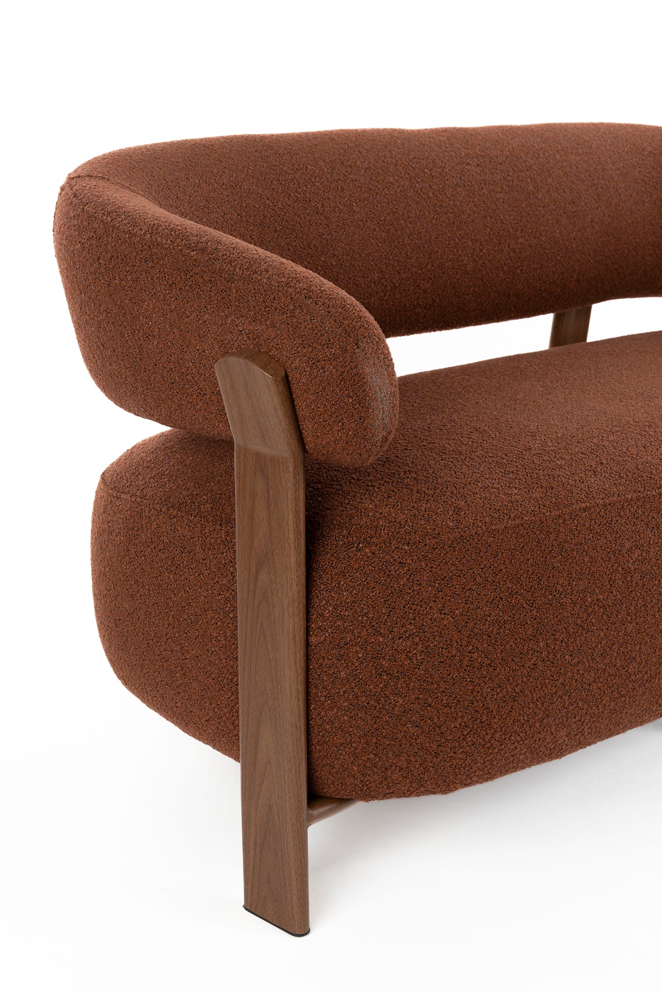 Robyn Brown 2 Saeter Sofa