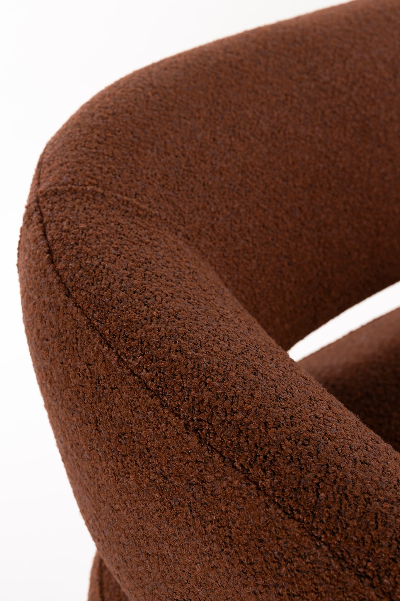 Robyn Brown 2 Saeter Sofa
