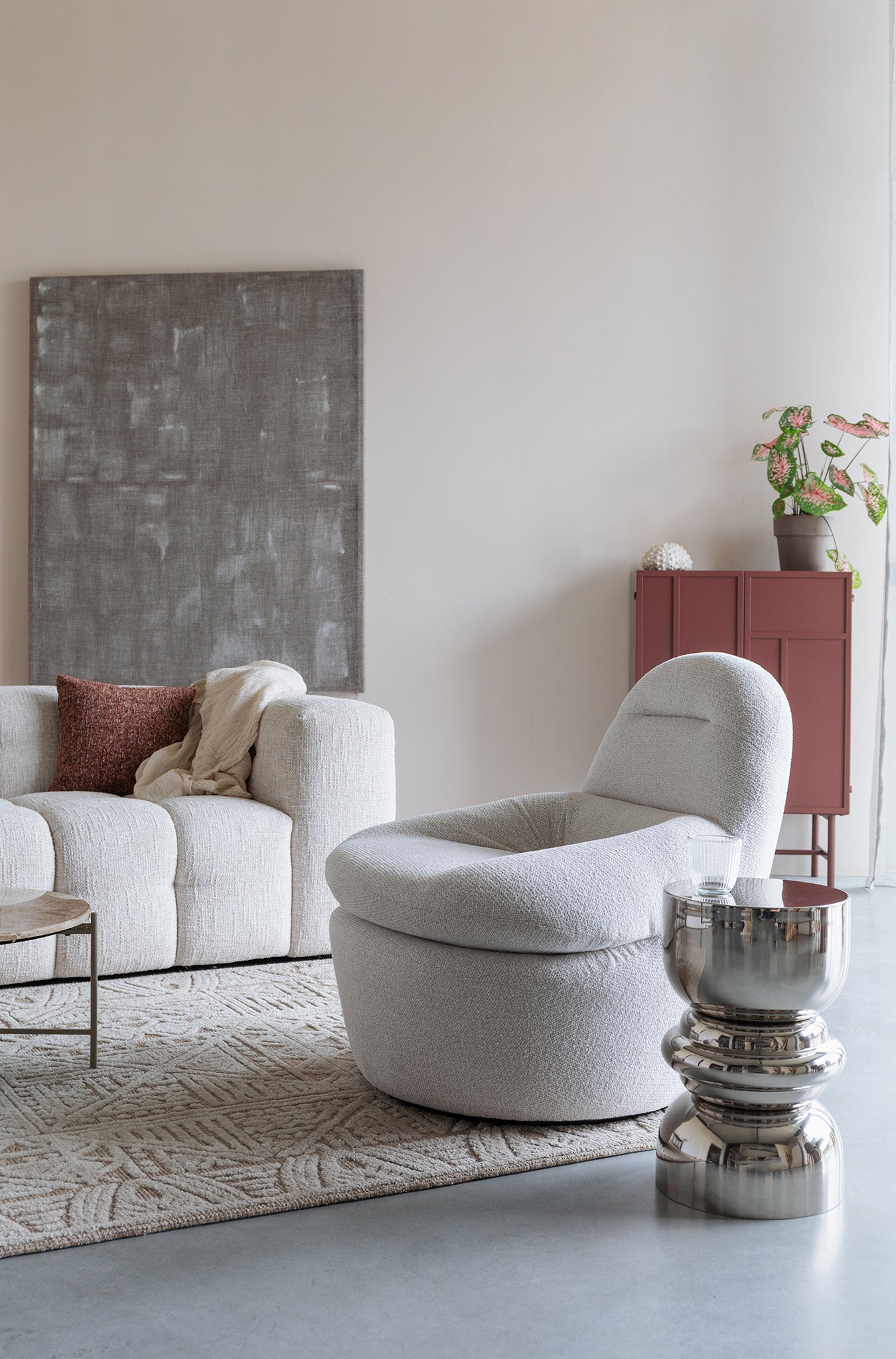 Velvoro Off White Lounge Chair