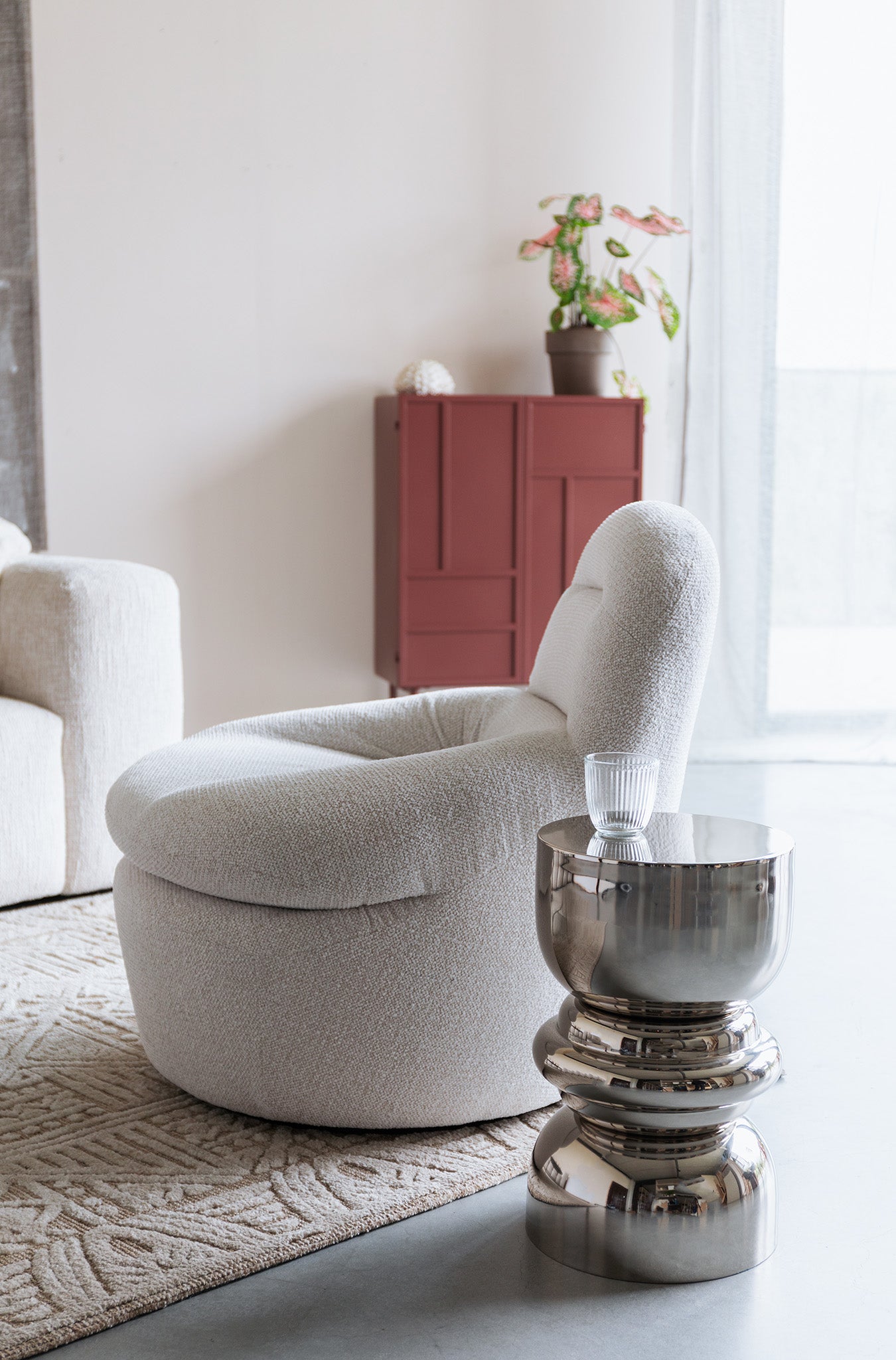 Velvoro Off White Lounge Chair
