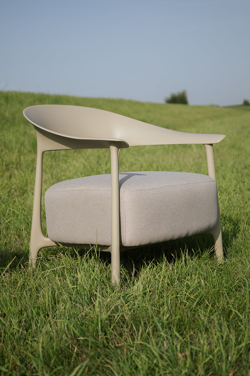 Vita Outdoor Lounge Chair