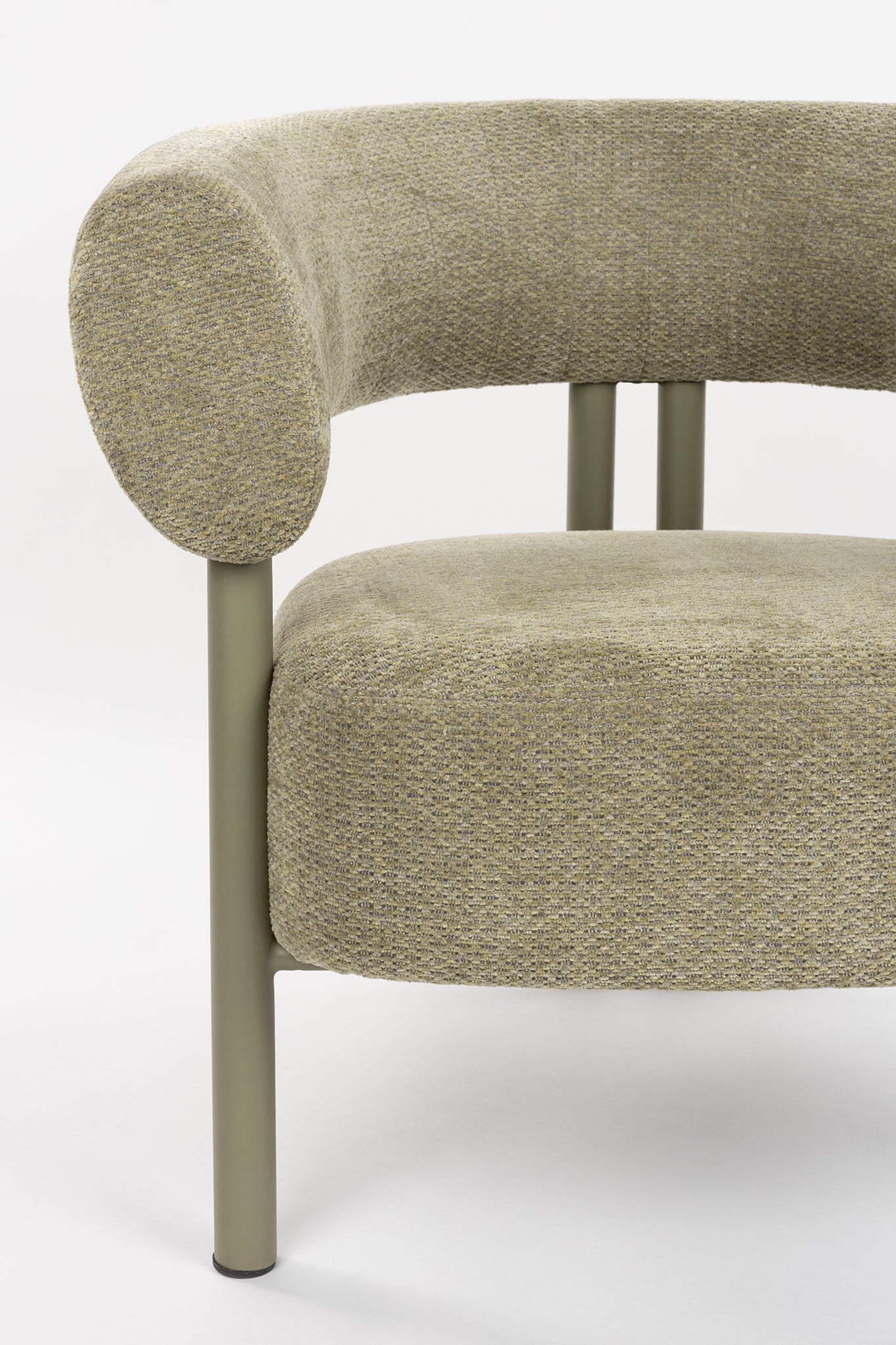 Heels Lounge Chair