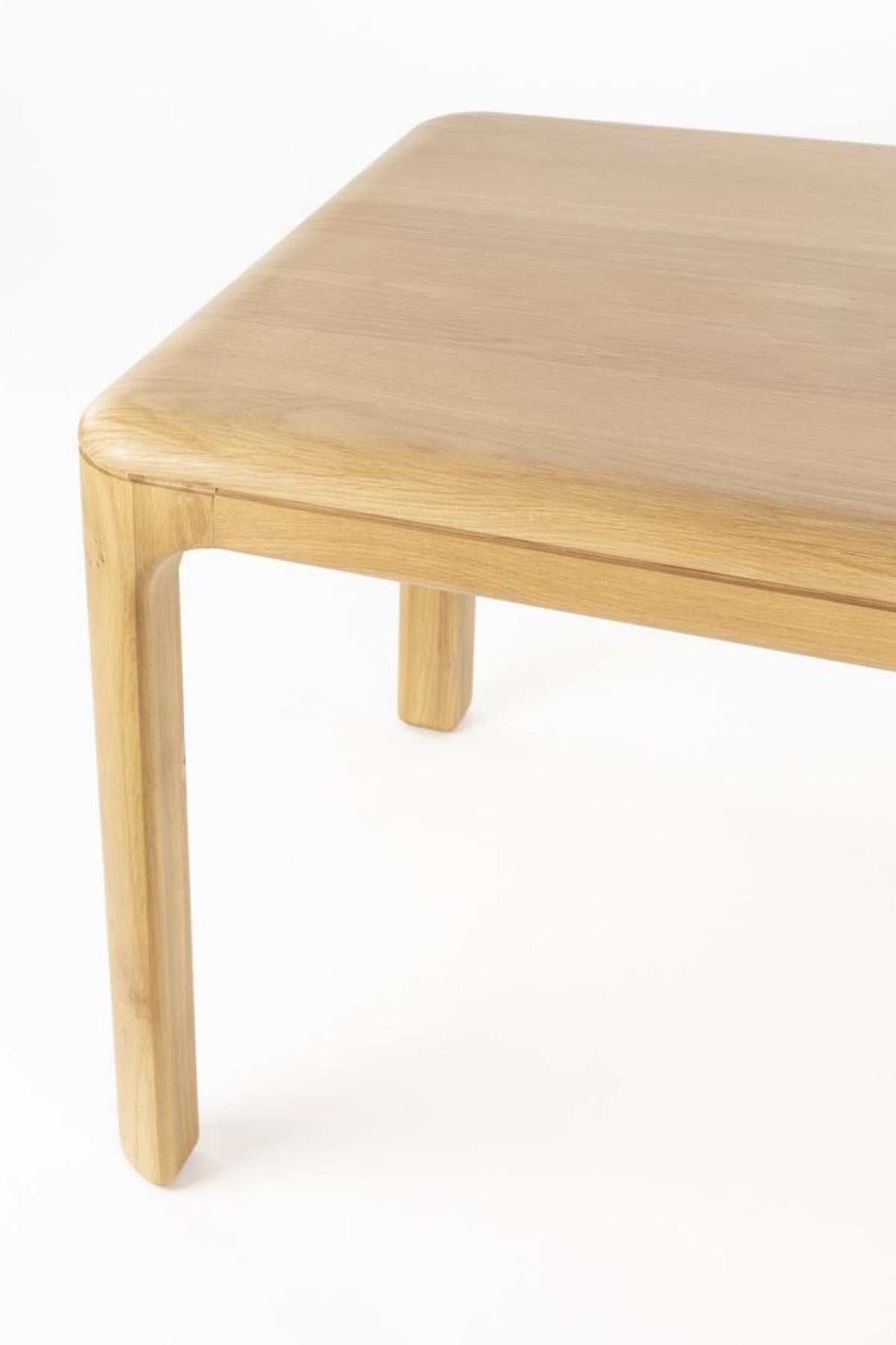 Oever Dining Table
