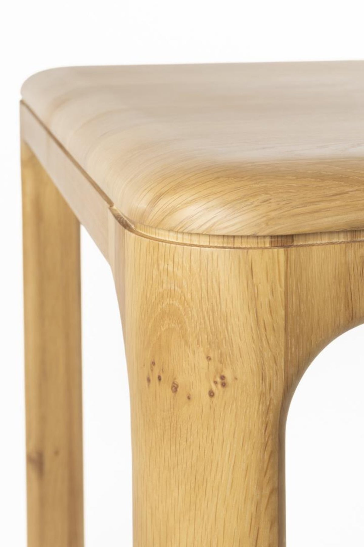 Oever Dining Table