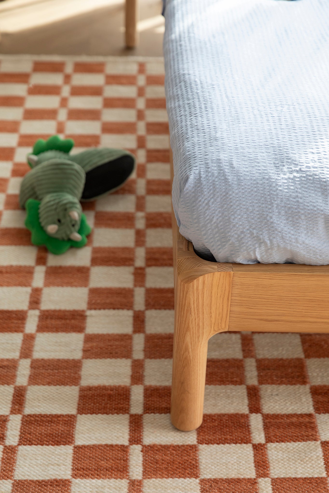 Storm Webbing Natural Bed