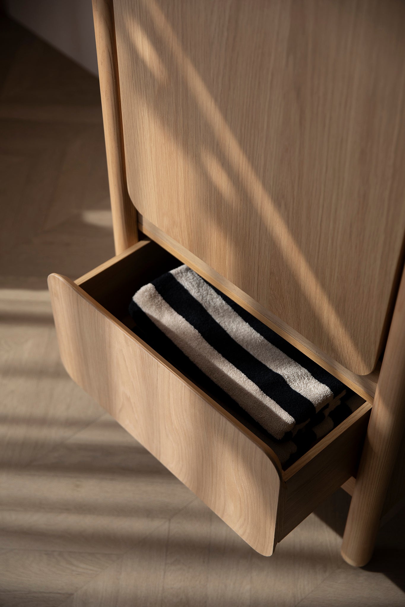 Storm Natural One Door Cabinet