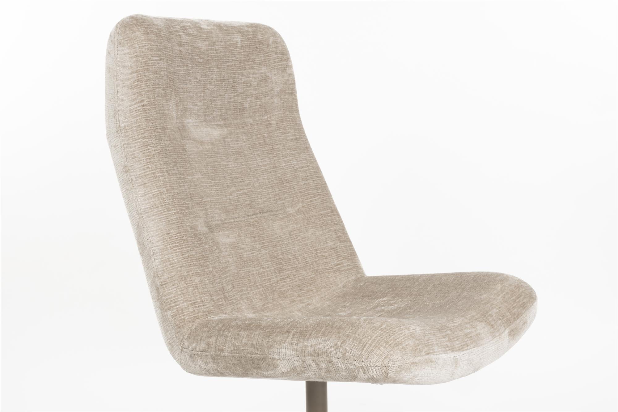 Ume Deco Beige Lounge Chair