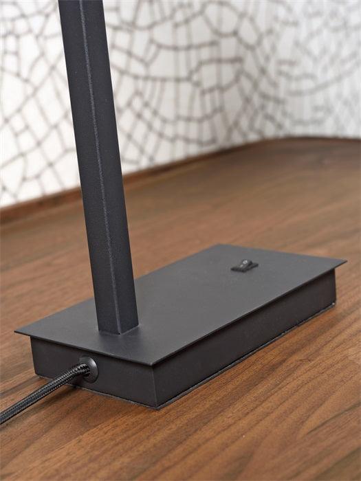 Boston 18 Table Lamp - WOO .Design