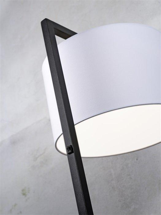 Boston 32 Floor Lamp - WOO .Design