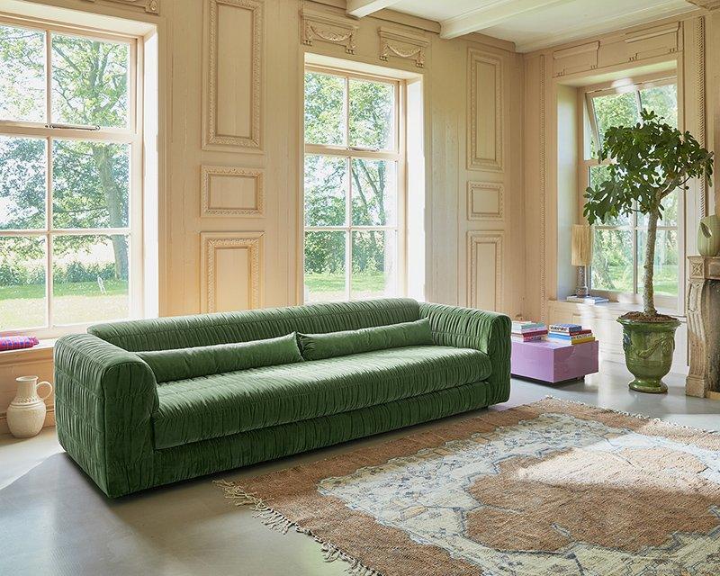 Club Royal Velvet Couch - WOO .Design